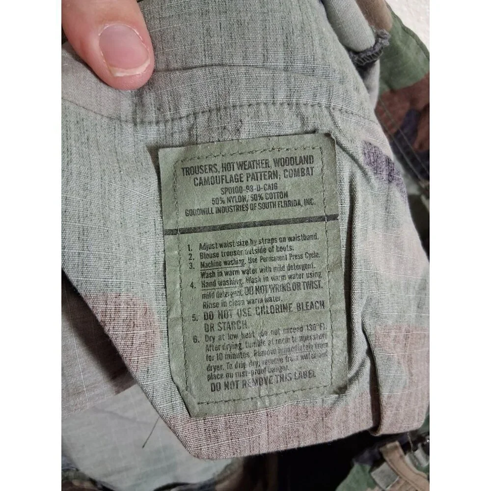 Military Fatigues Woodland Camouflage Pants Grunge Y2K Hunting Size Medium Regul